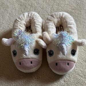 Dearfoams Cream Plush Slippers youth size 2-3